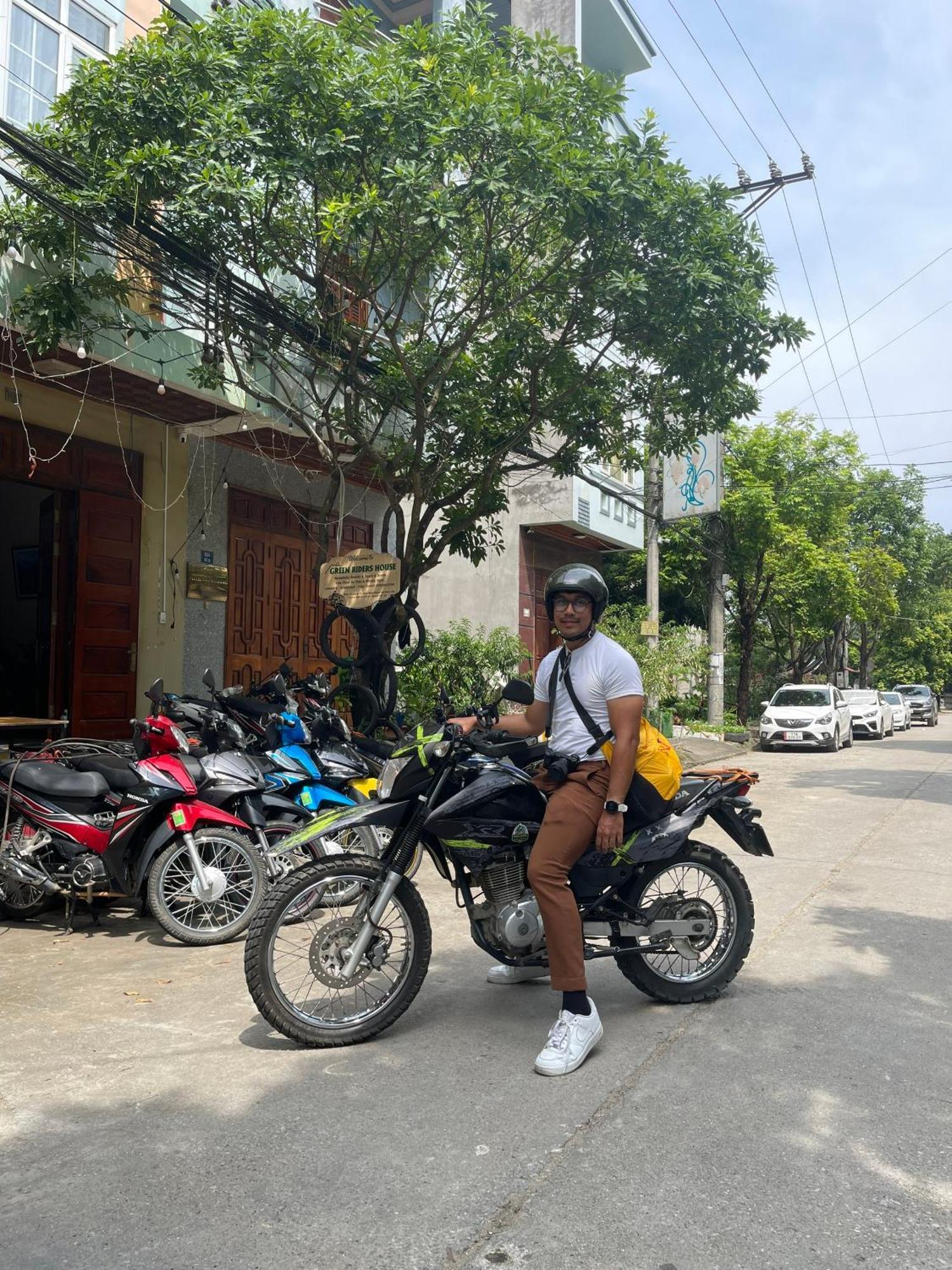Green Riders House - Motorbike Rental & Tours カオバン エクステリア 写真