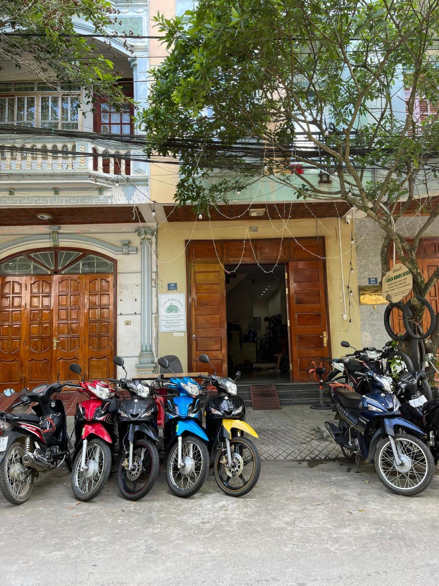Green Riders House - Motorbike Rental & Tours カオバン エクステリア 写真